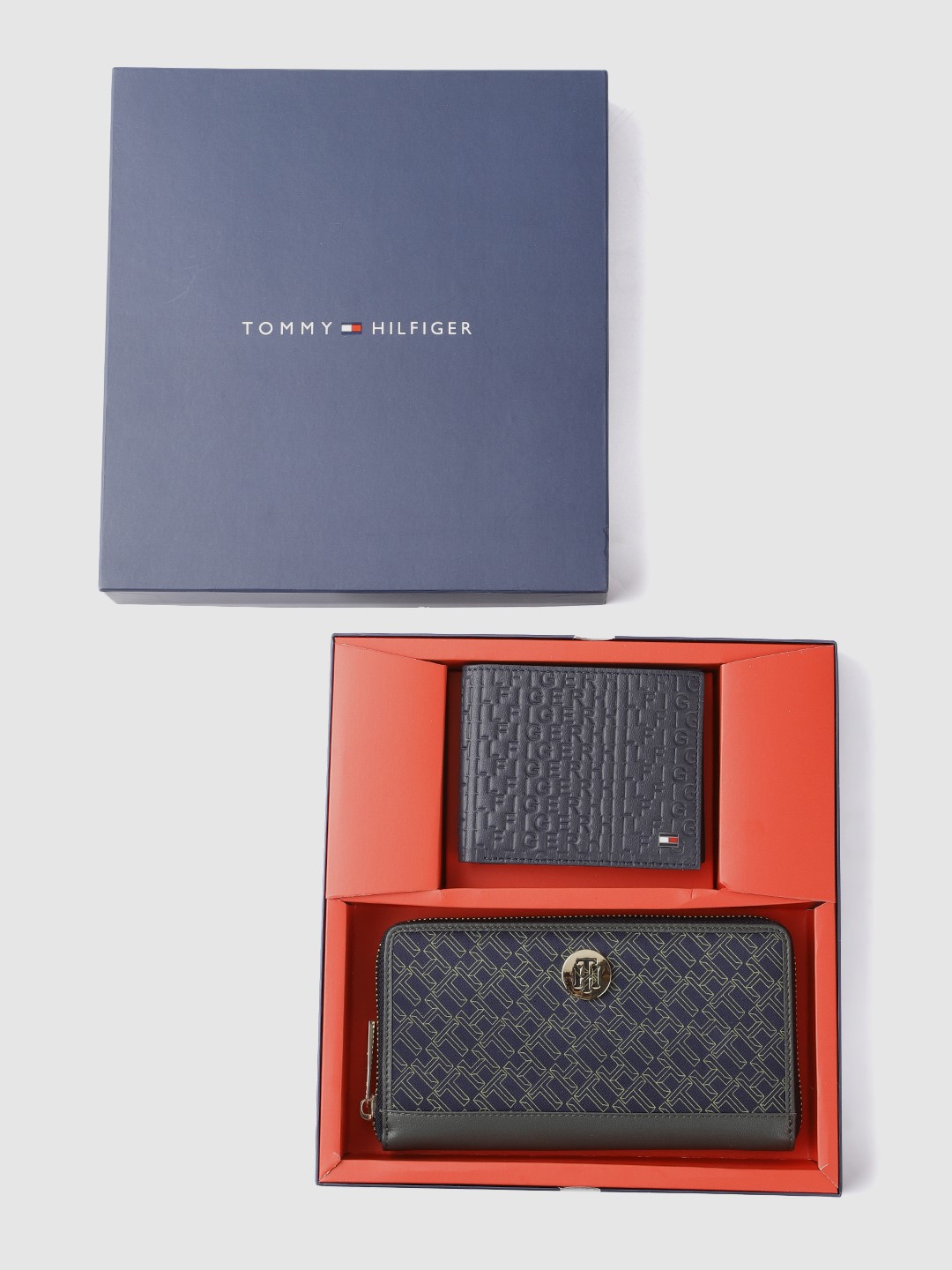 

Tommy Hilfiger Unisex Navy Blue & Green Accessory Gift Set