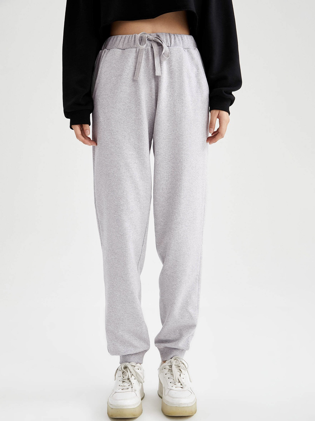 

DeFacto Women Grey Melange Regular Fit Solid Joggers