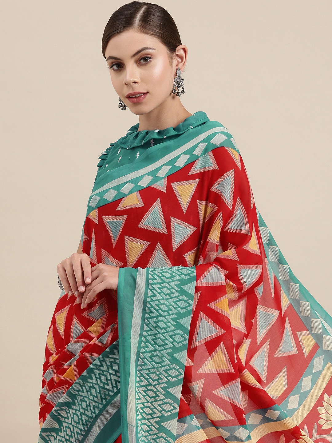 

SIRIL Red & Blue Geometric Printed Saree