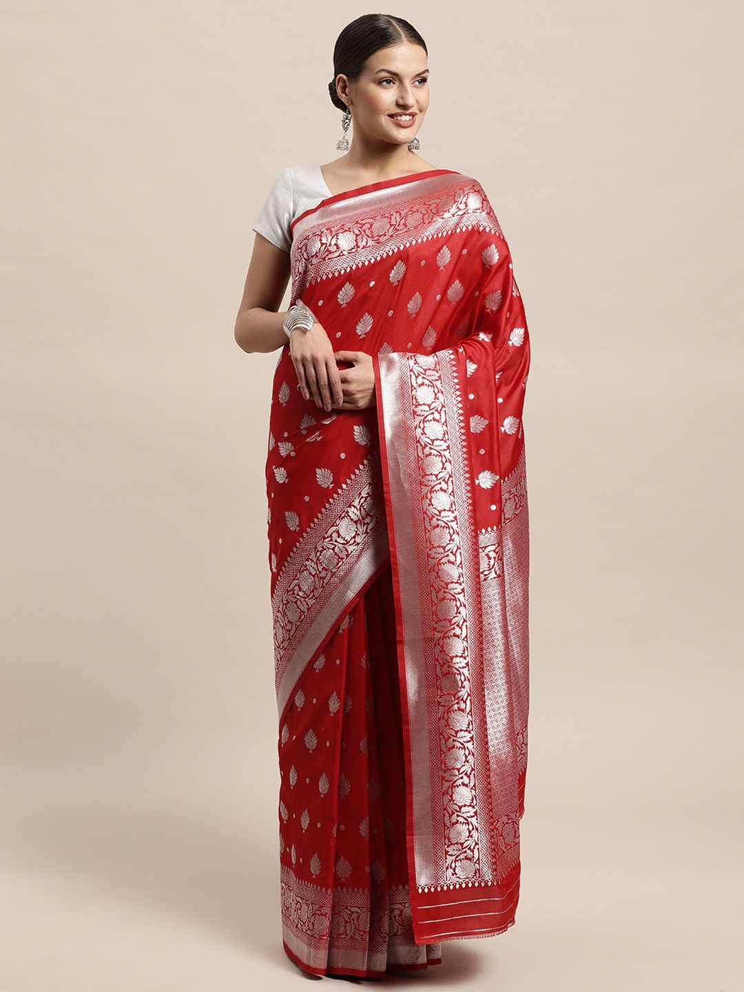 

PERFECTBLUE Red & Silver Ethnic Motifs Art Silk Saree