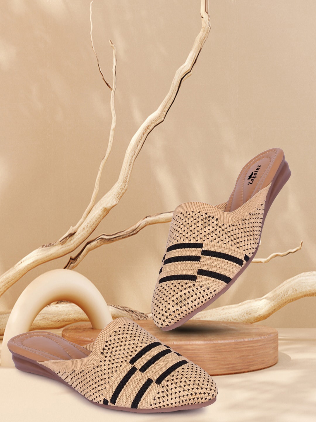 

ZAPATOZ Woman Beige Textured Mules