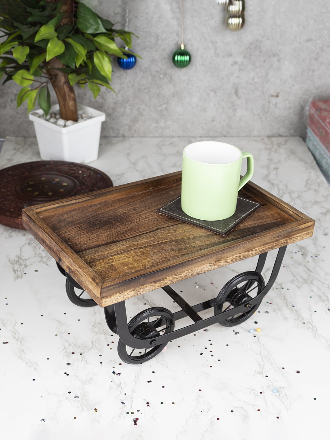 

MARKET99 Tan-Brown & Black Serving Tray