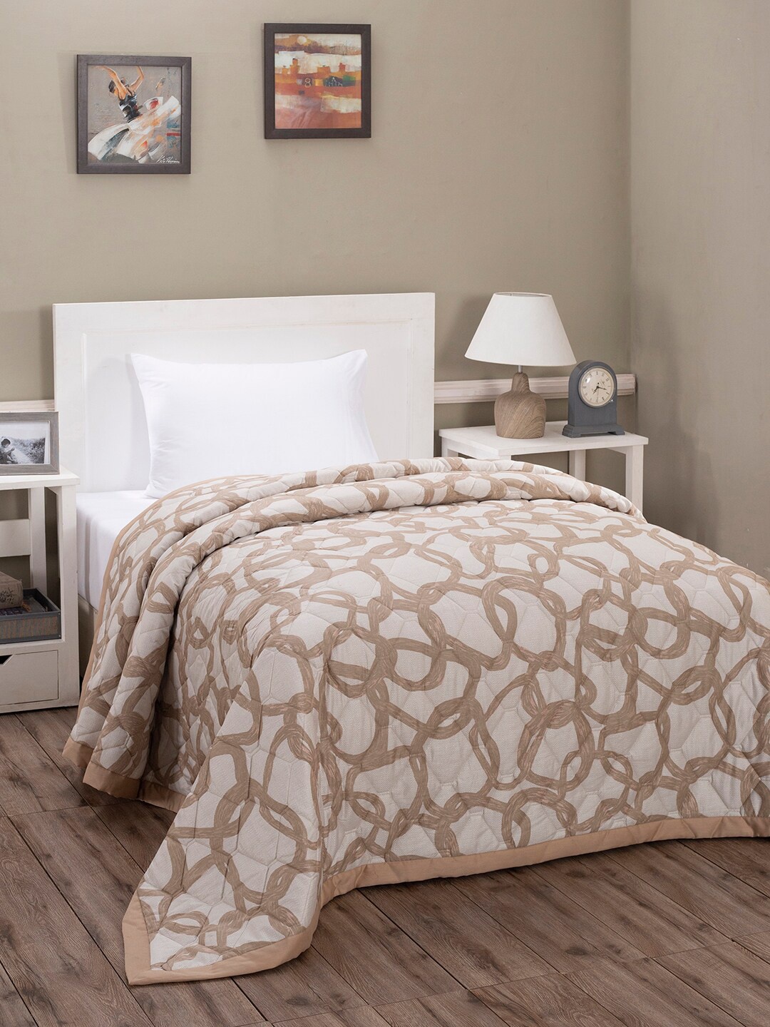

MASPAR Pink & Beige Abstract Printed 100 GSM AC Room Single Bed Quilt