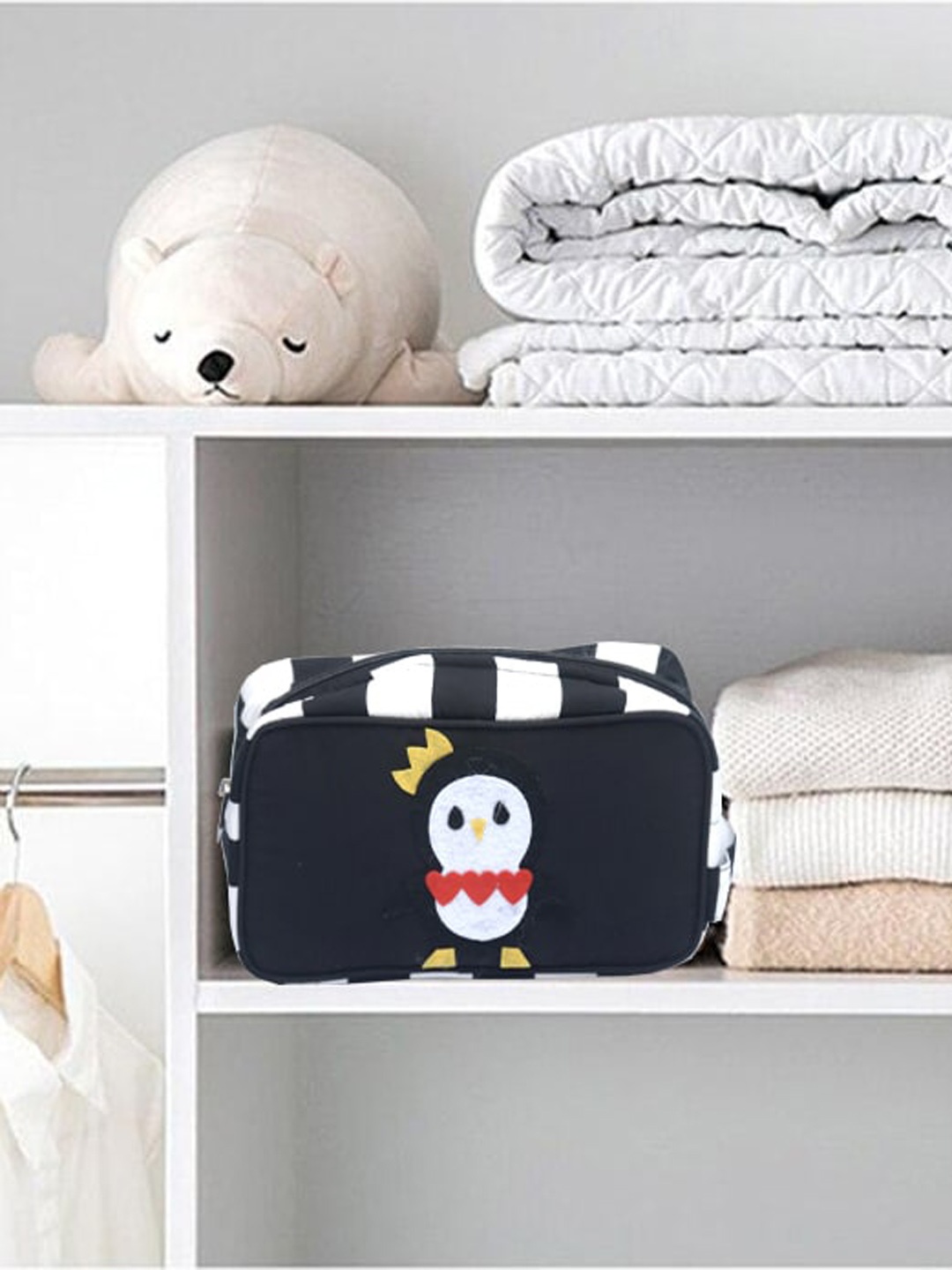 

Kids Clan Black & White Printed Organiser Pouch