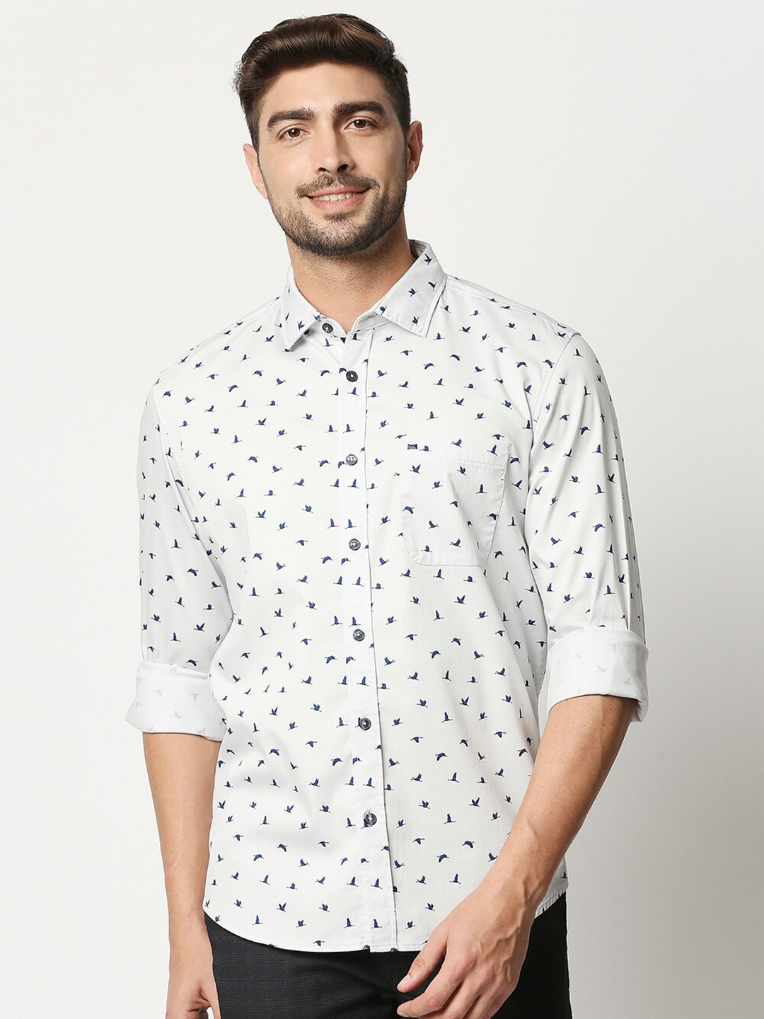 

Basics Men Grey & Blue Slim Fit Printed Casual Shirt