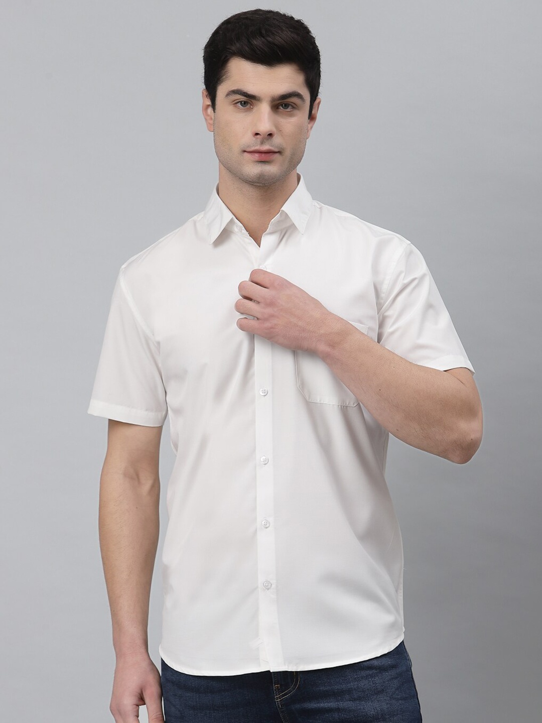 

NEUDIS Men White Classic Formal Shirt