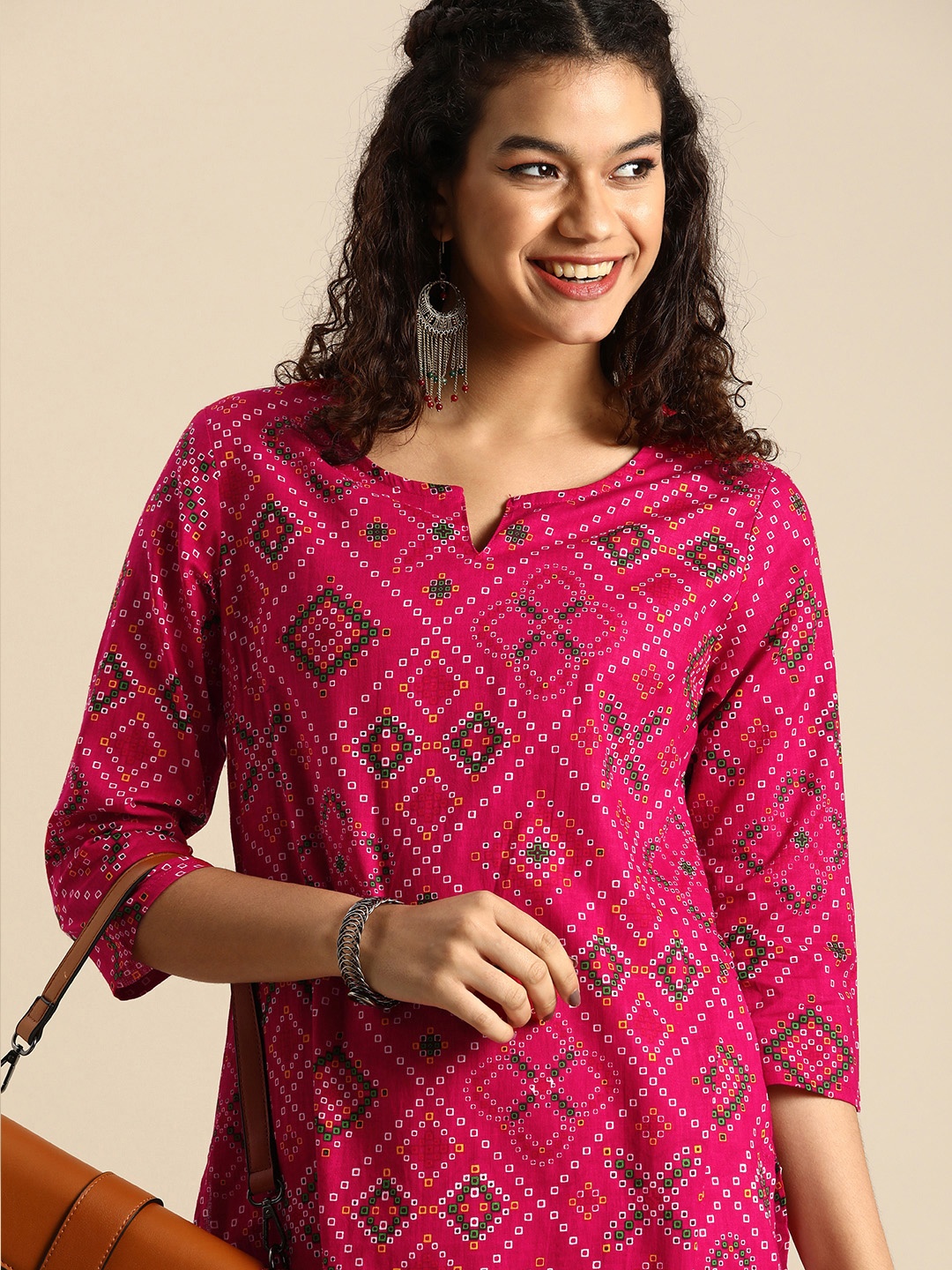 

Anouk Women Pink & Green Bandhani Print Straight Kurta