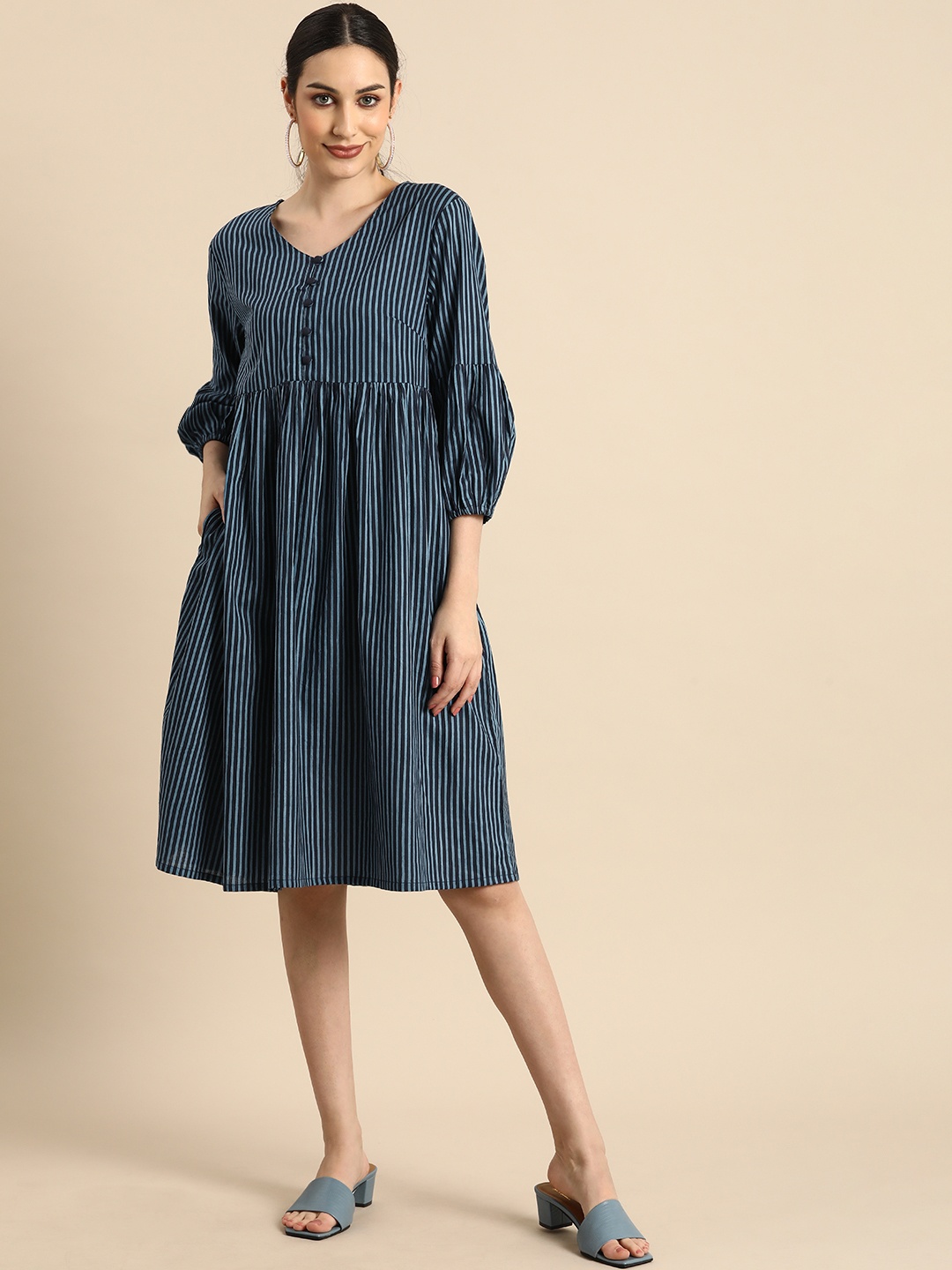 

Anouk Navy Blue & Off White Striped Fit N Flare Dress