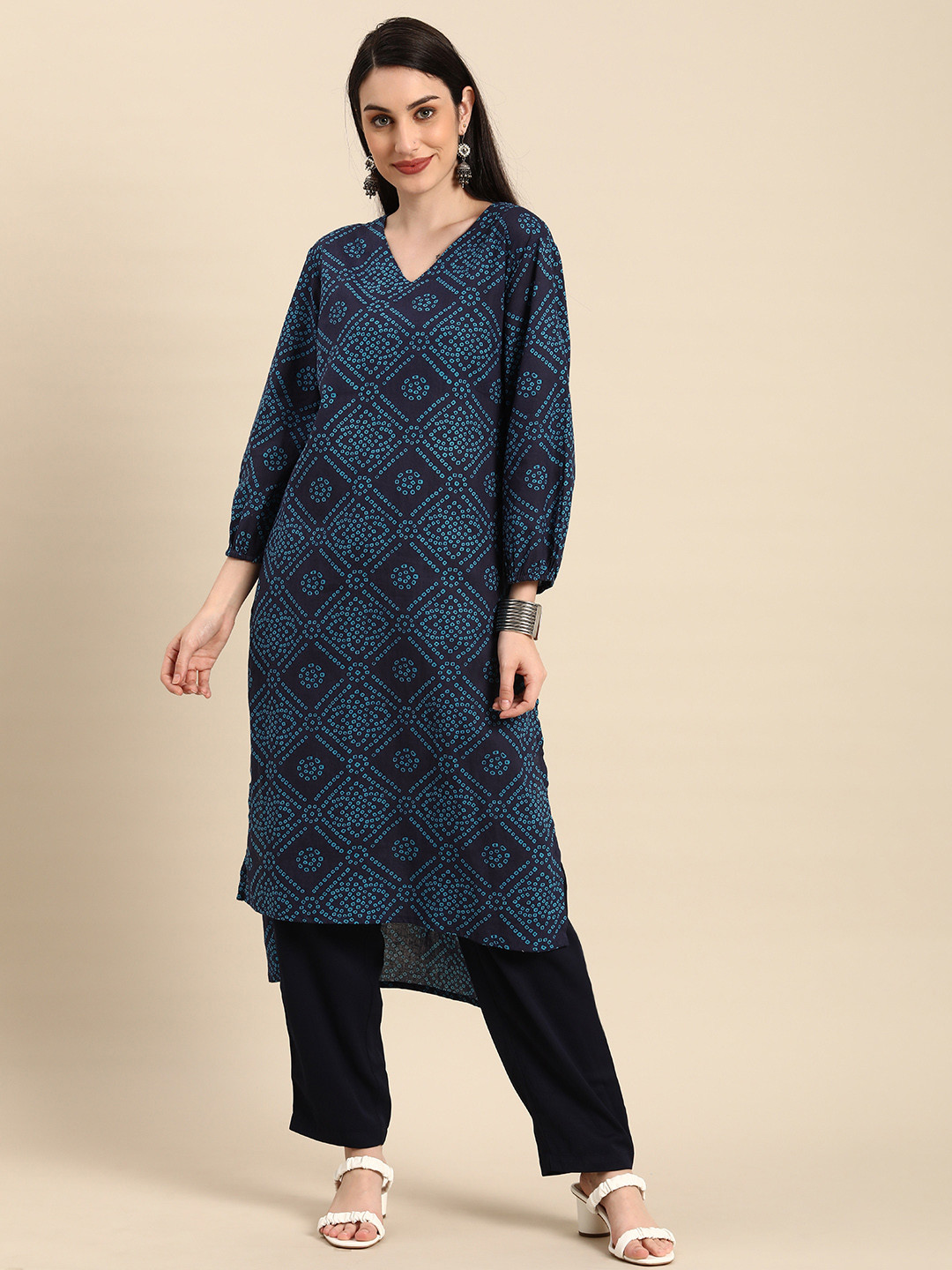 

Anouk Women Navy Blue & Blue Bandhani Printed Extended Sleeves Kurta