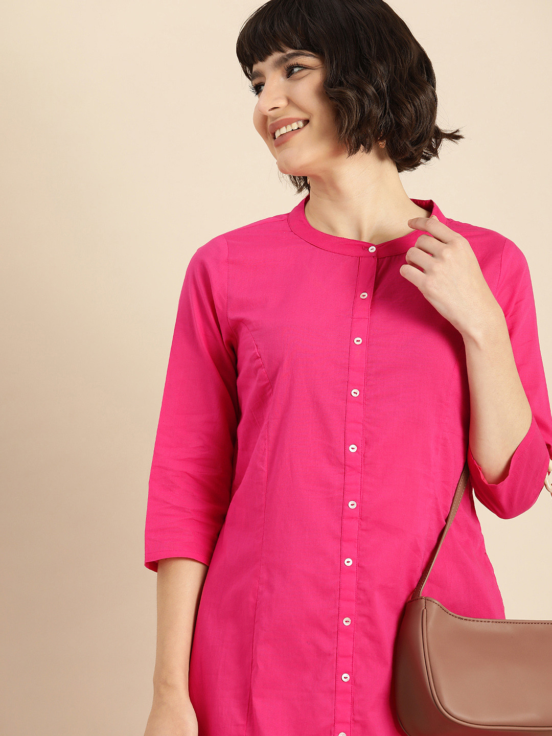 

Anouk Women Magenta Solid Pure Cotton Kurta