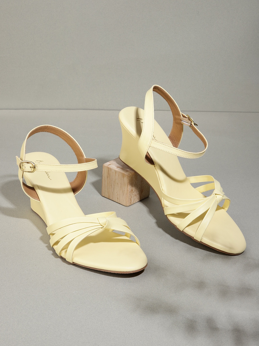 

Mast & Harbour Solid Wedges, Yellow