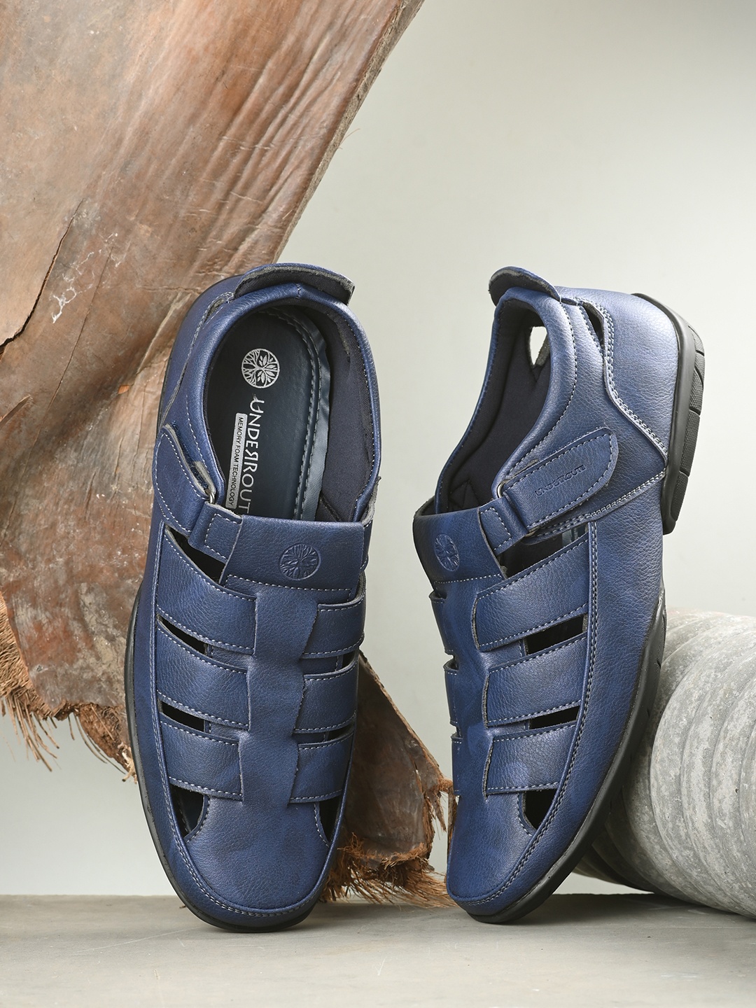 

UNDERROUTE Men Navy Blue PU Comfort Sandals