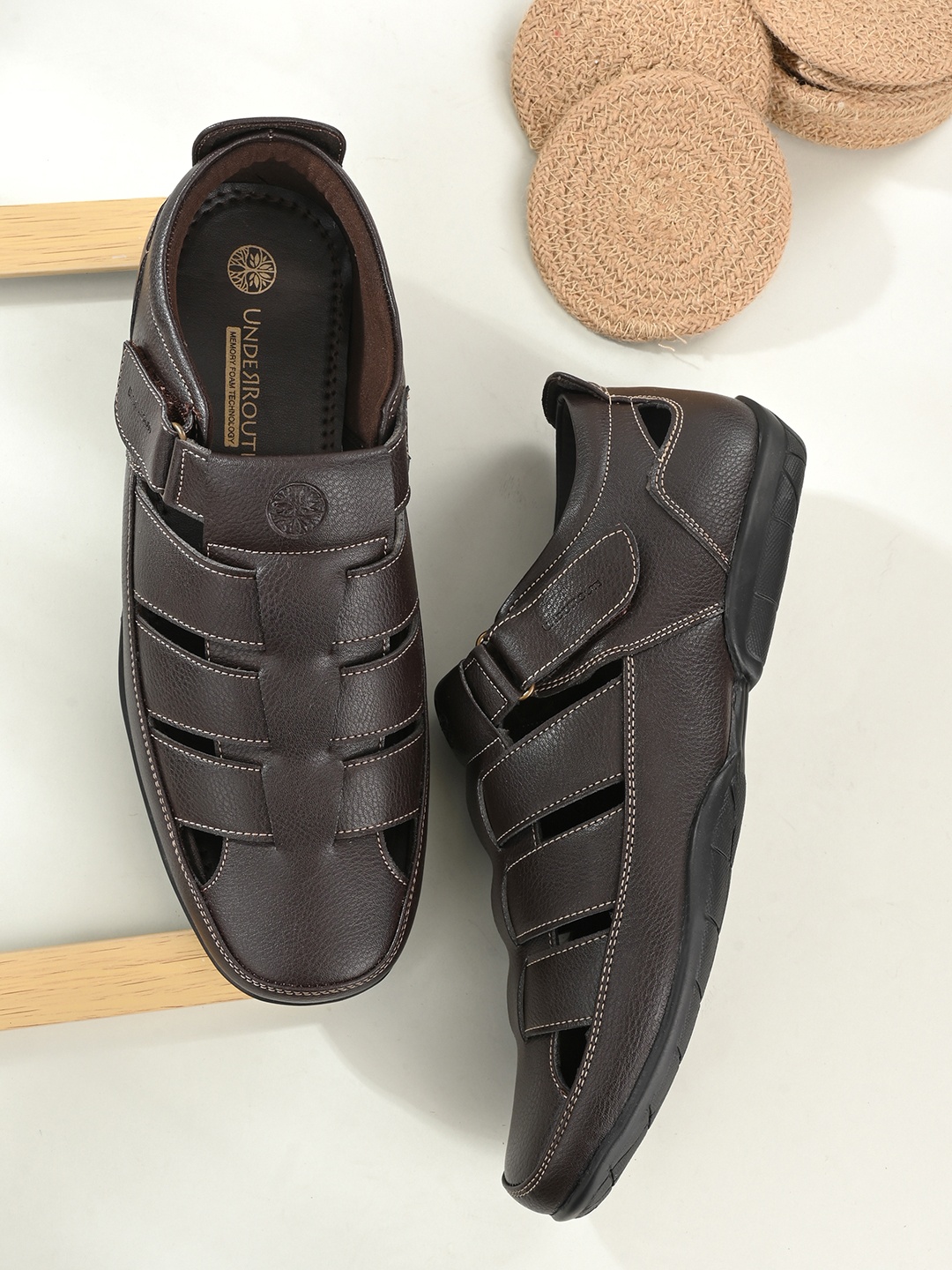 

UNDERROUTE Men Brown PU Comfort Sandals