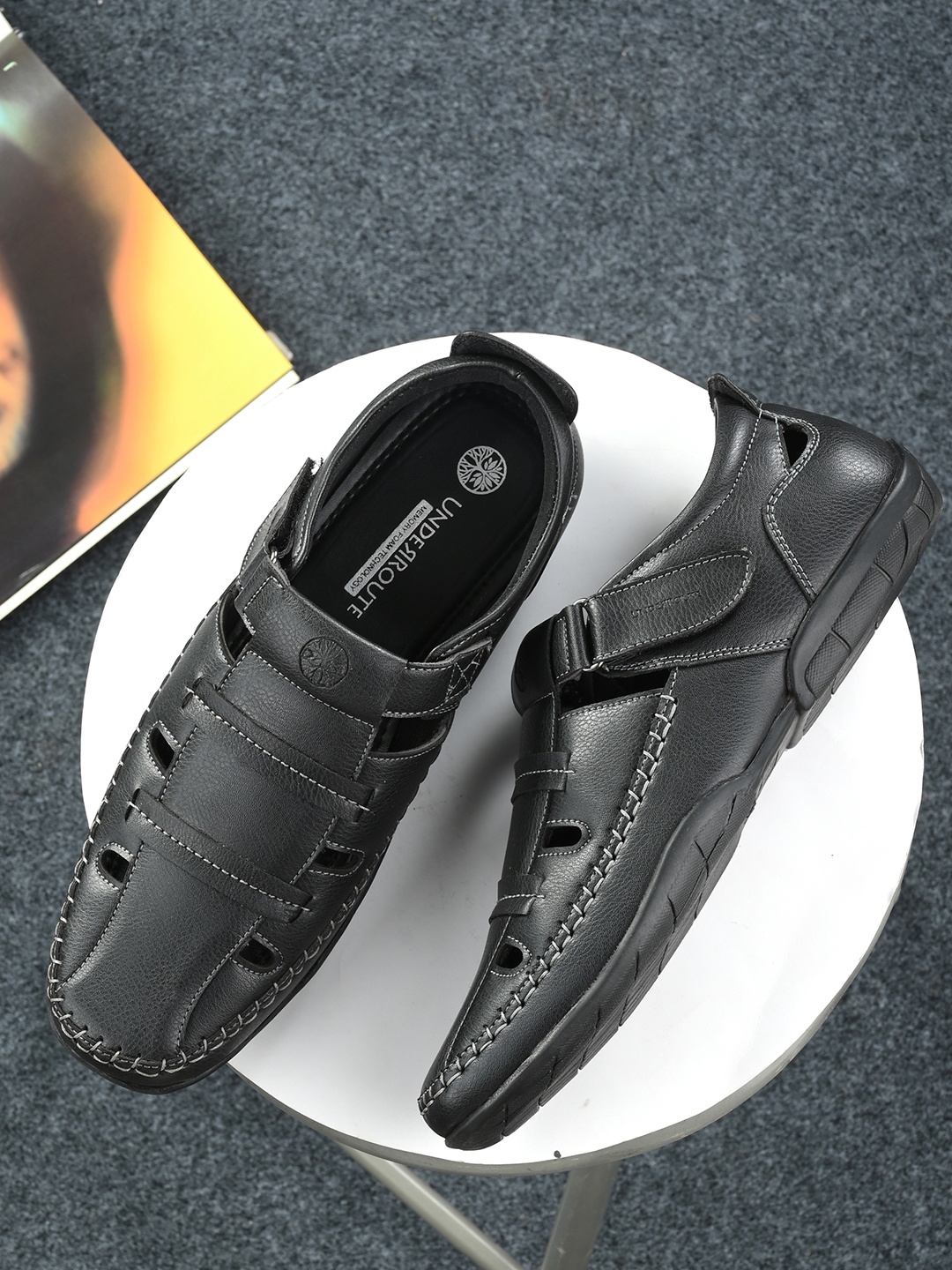 

UNDERROUTE Men Black PU Shoe-Style Sandals