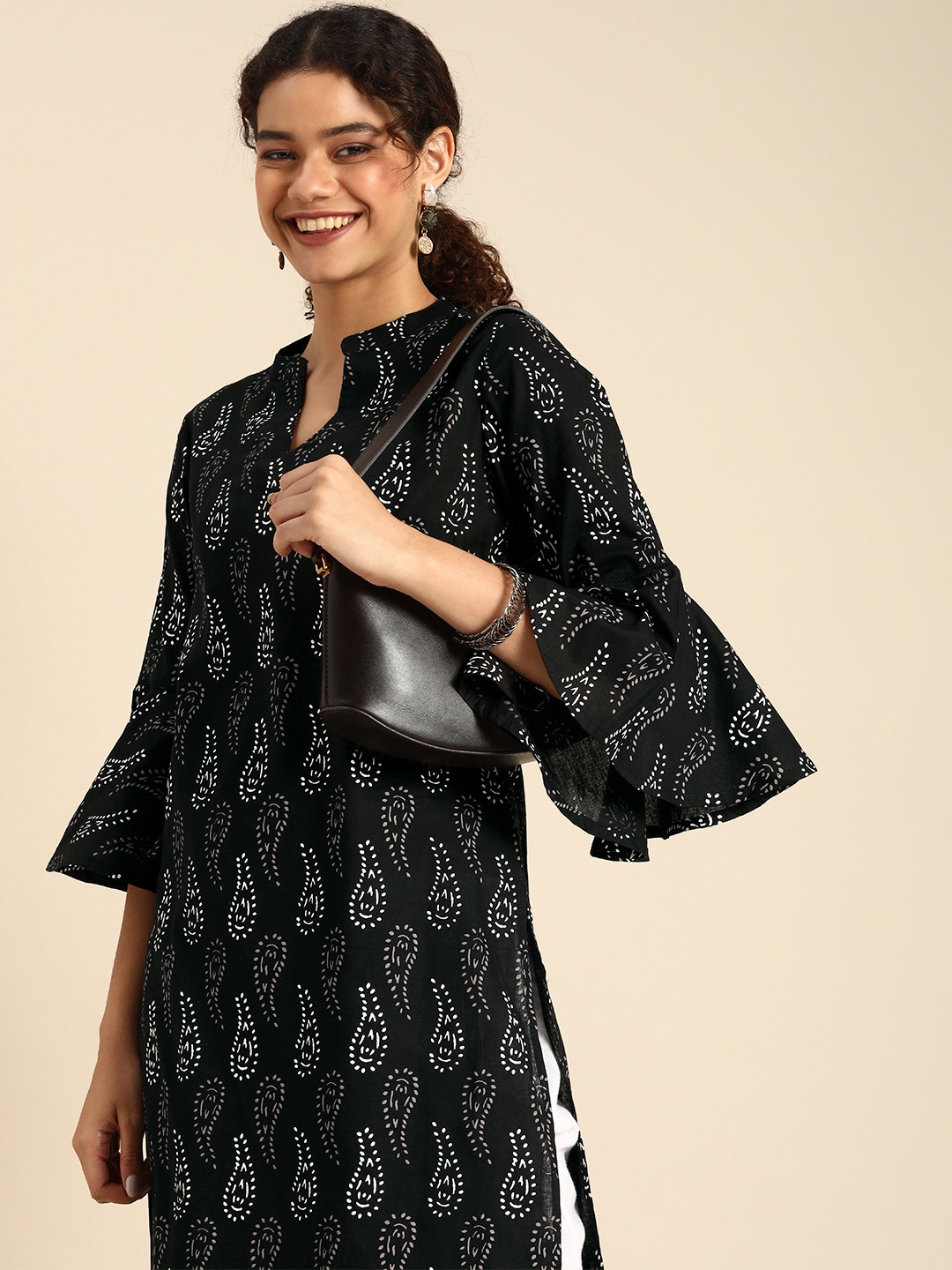 

Anouk Women Black & White Ethnic Motifs Printed Bell Sleeves Kurta