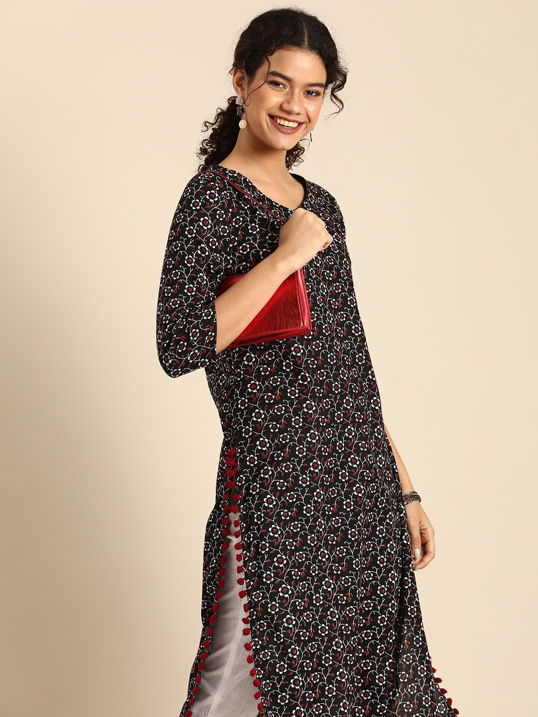 

Anouk Women Black & Maroon Floral Printed Kurta
