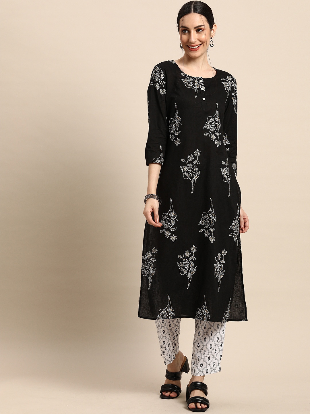 

Anouk Women Black Bandhani Printed Pure Cotton Kurta with Trousers