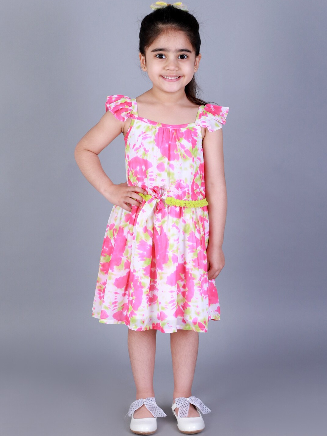 

LIL DRAMA Girls Pink & White Floral Georgette Dress
