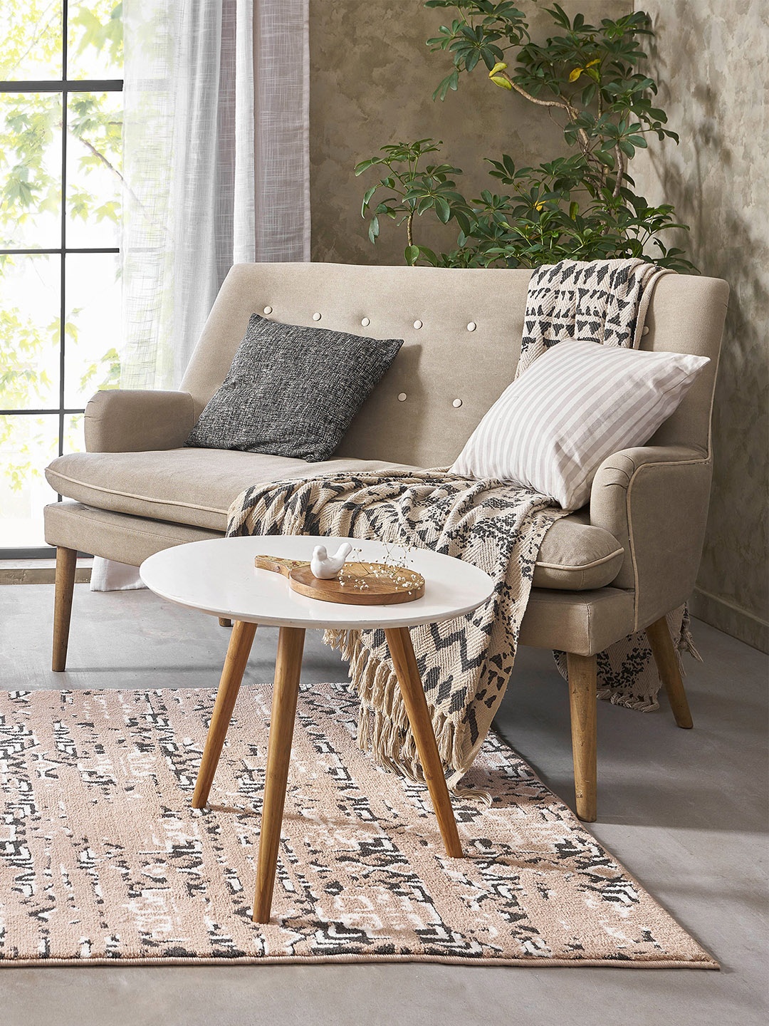 

MYTRIDENT Charcoal Grey White Ethnic Motif Carpet Rug