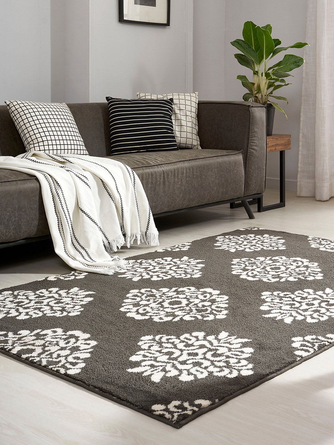 

MYTRIDENT Charcoal Grey White Ethnic Motif Carpet Rug