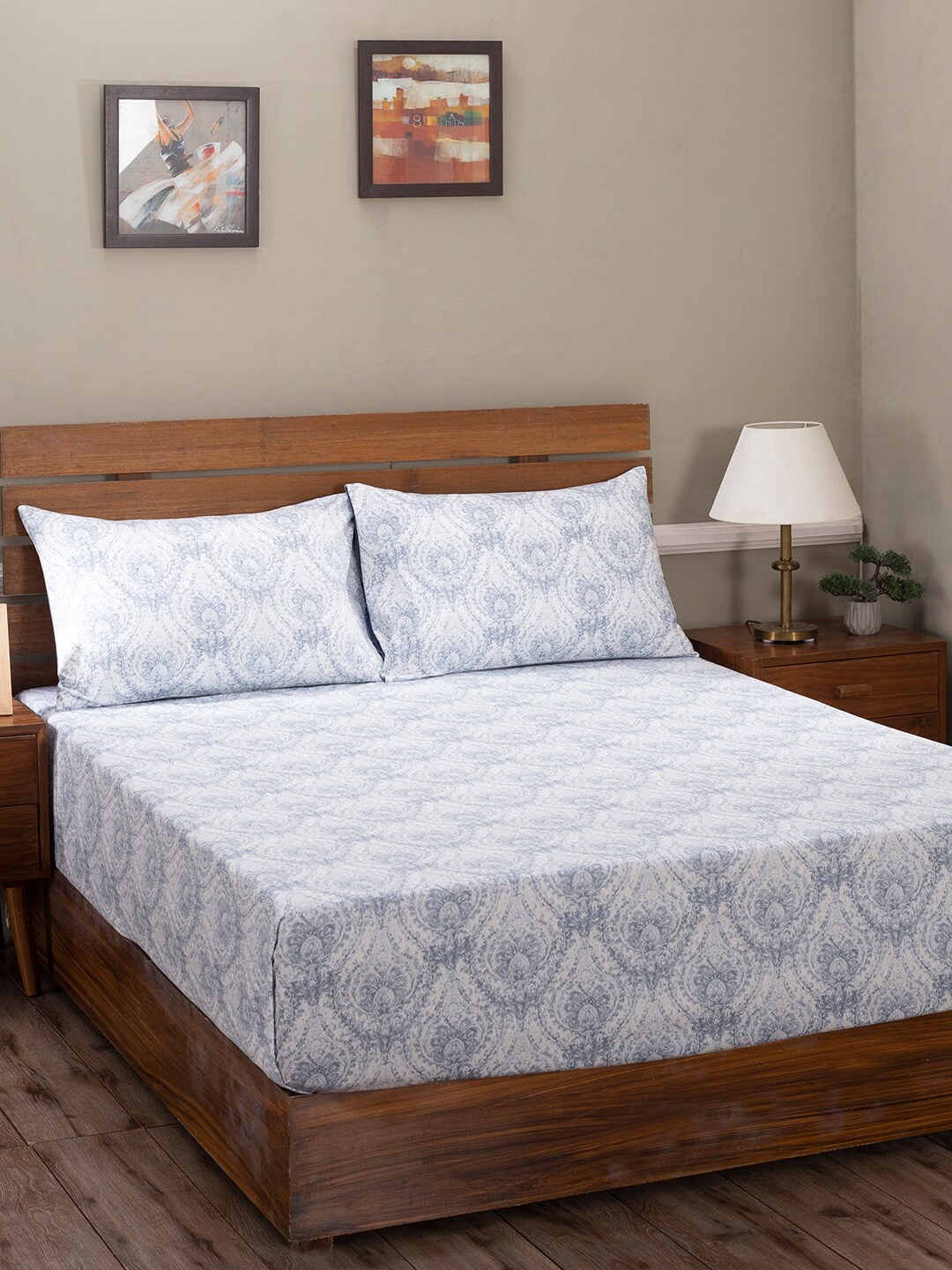 

MASPAR Blue & White Ethnic Motifs 400 TC King Bedsheet with 2 Pillow Covers