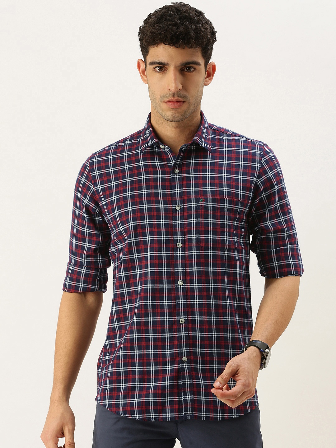 

Peter England Casuals Men Navy Blue Slim Fit Checked Casual Shirt