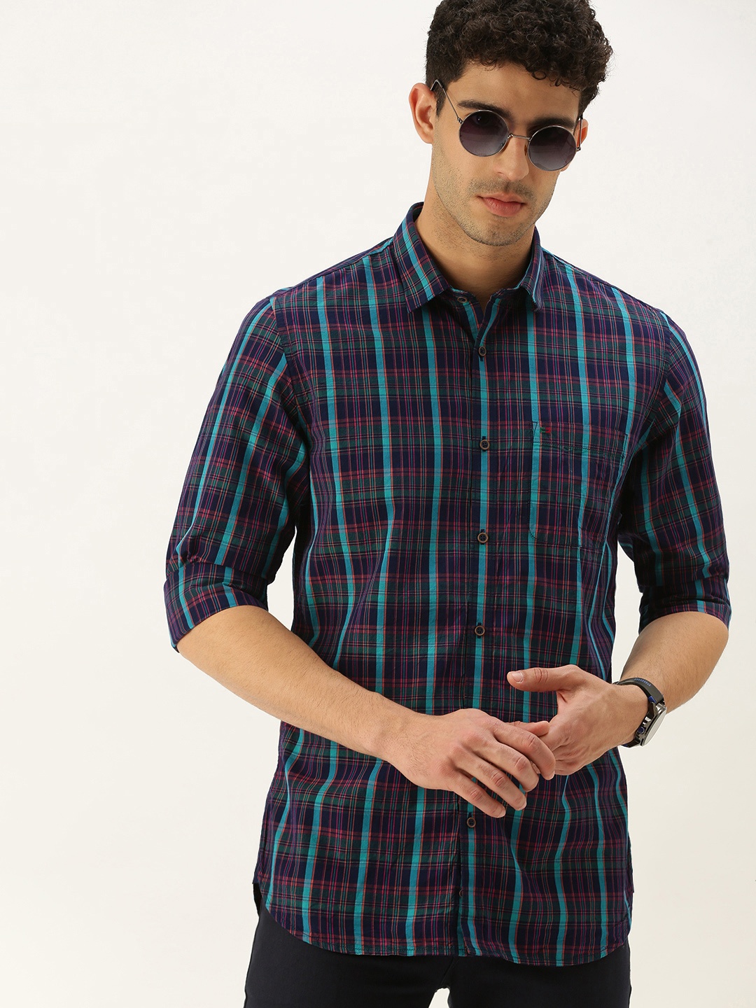 

Peter England Casuals Men Navy Blue Slim Fit Tartan Checks Casual Shirt