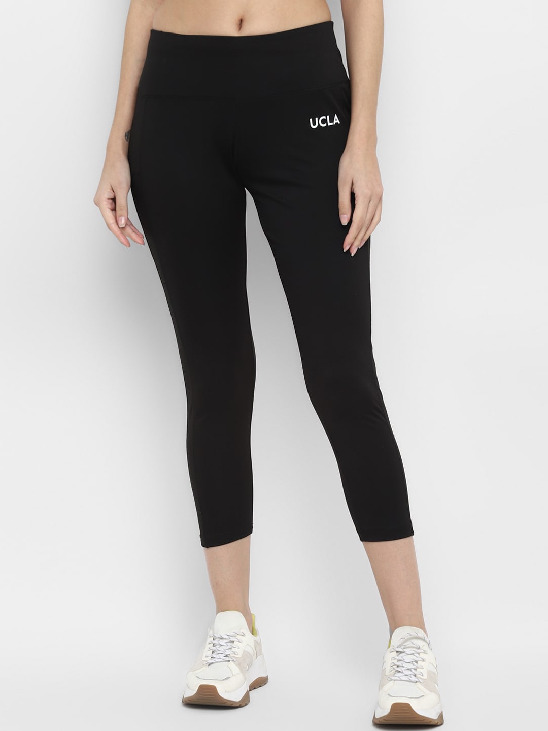 

UCLA Women Black Solid Tights