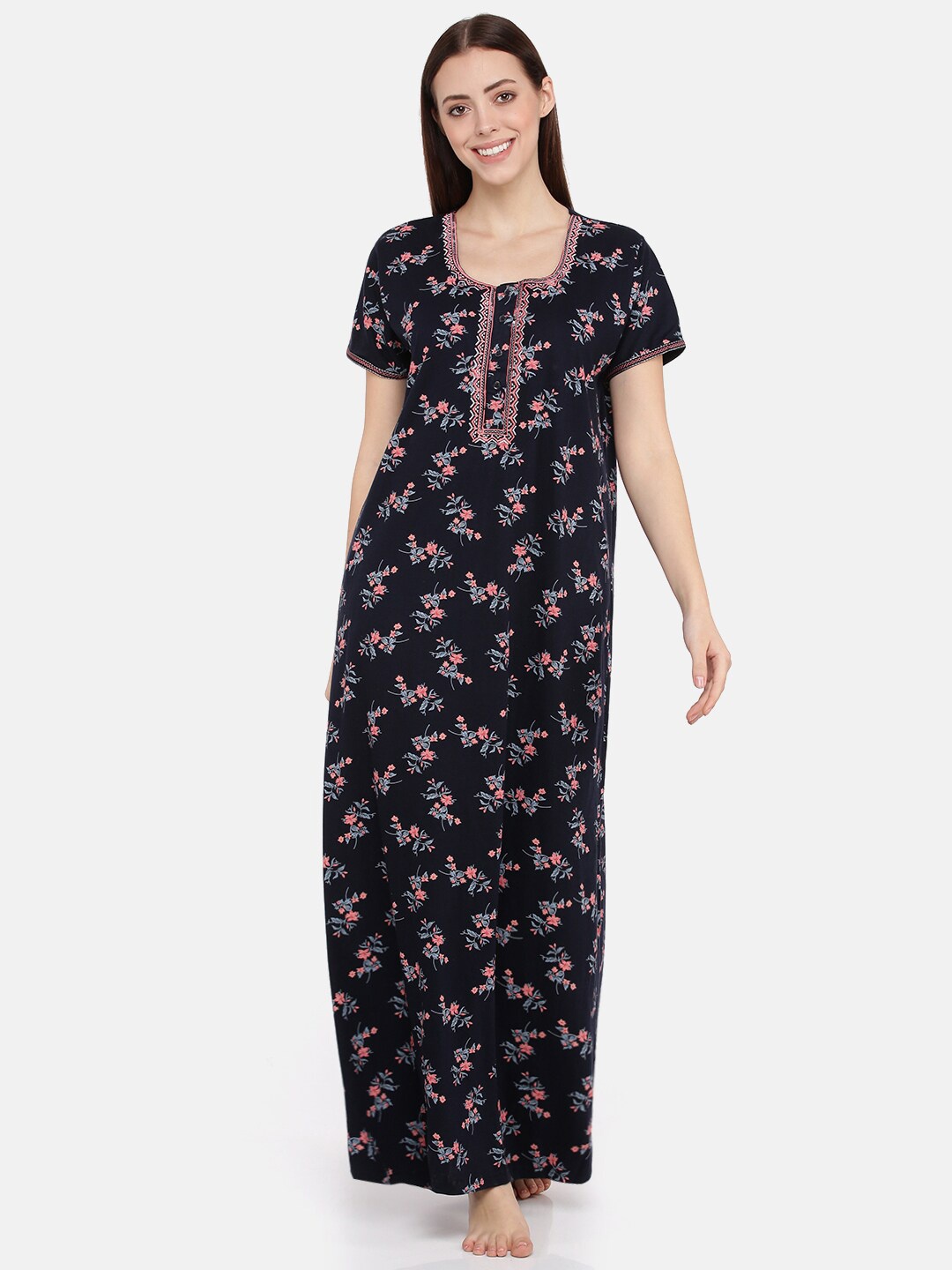 

9shines Label Women Black Printed Maxi Nightdress