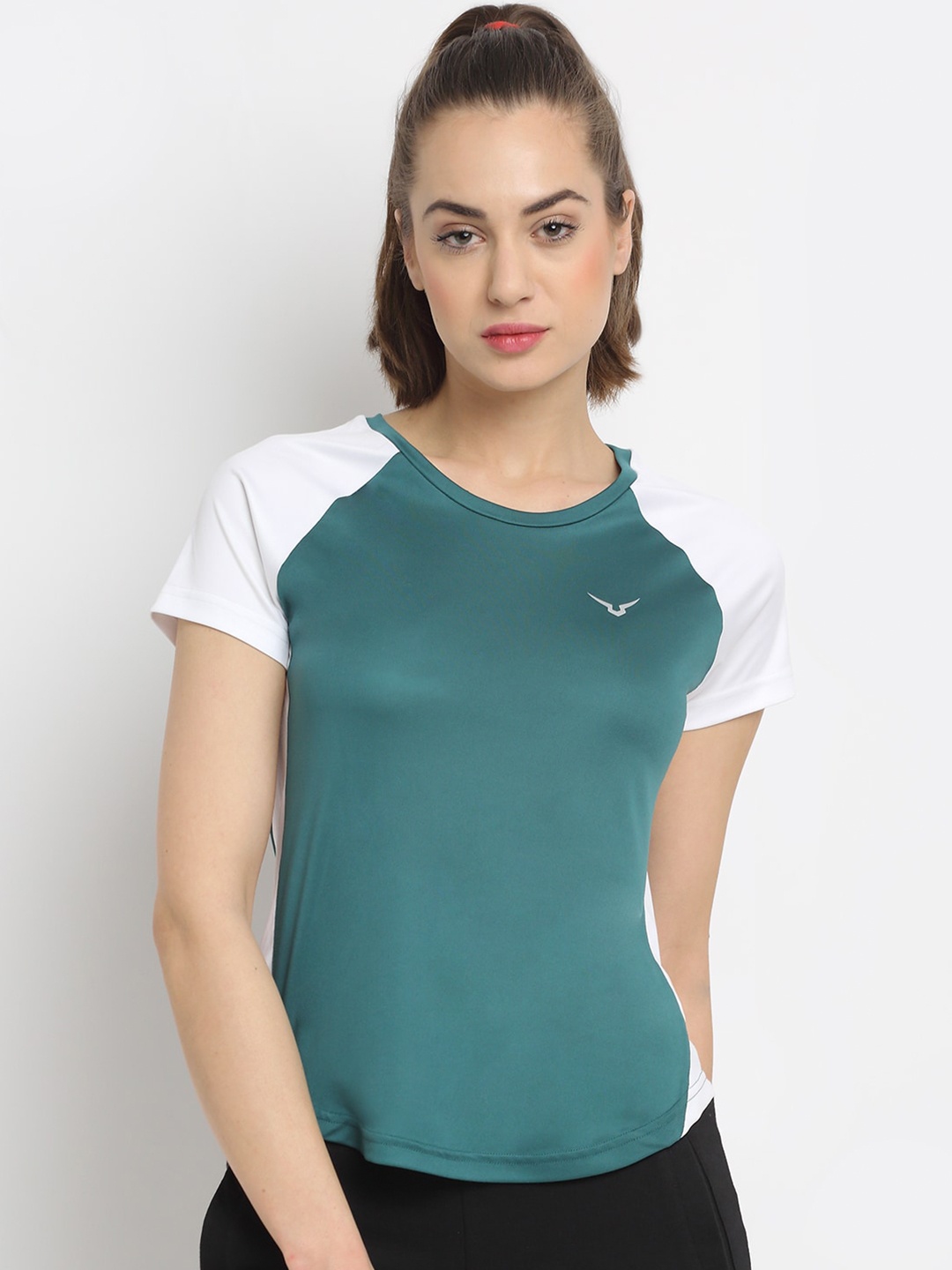 

Invincible Women Sea Green & White Colourblocked Slim Fit Training or Gym T-shirt