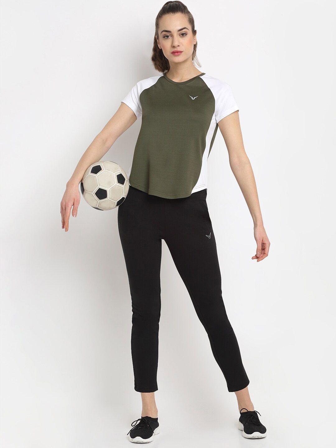

Invincible Contrast Rapid Dry T-shirt, Olive