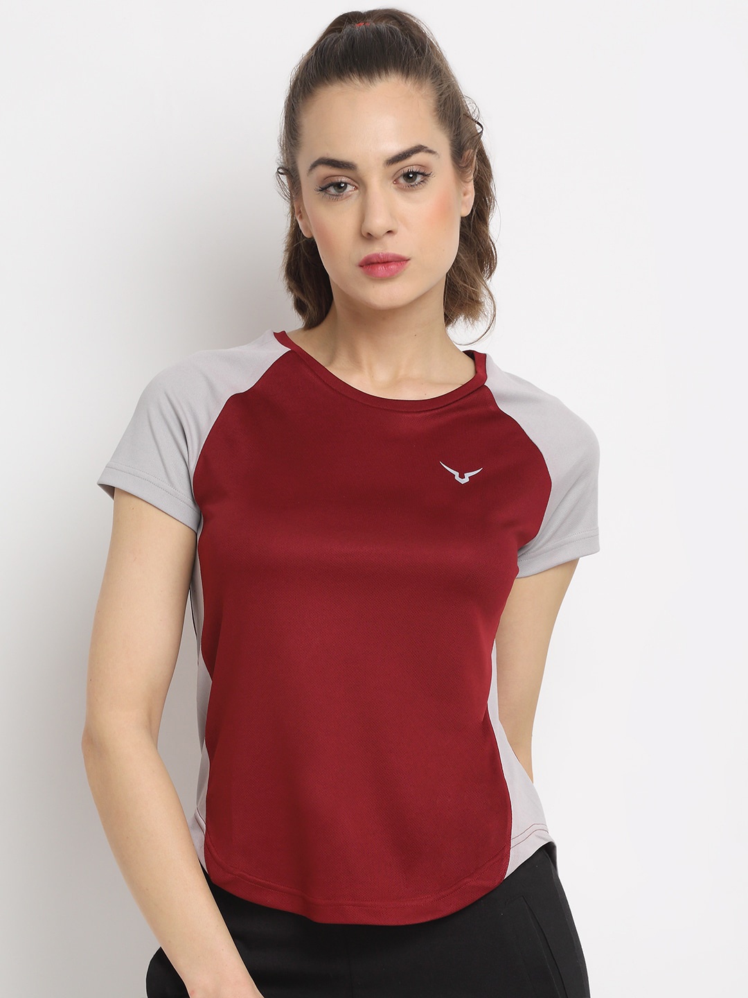 

Invincible Contrast Slim Fit Training T-shirt, Burgundy