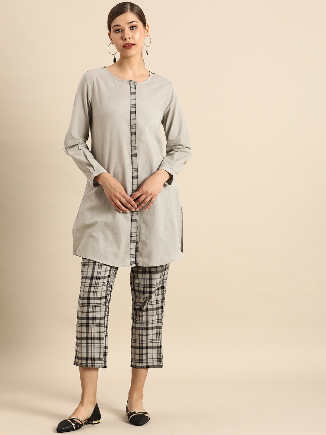 

Anouk Women Grey Pure Cotton Kurta With Trousers