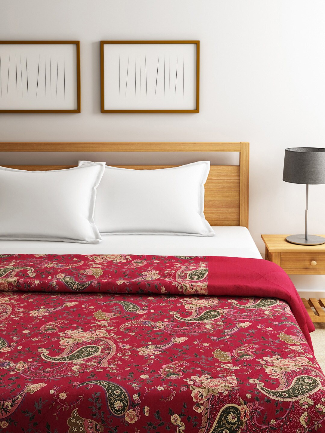 

SWAYAM Red Printed Winter Double Quilt