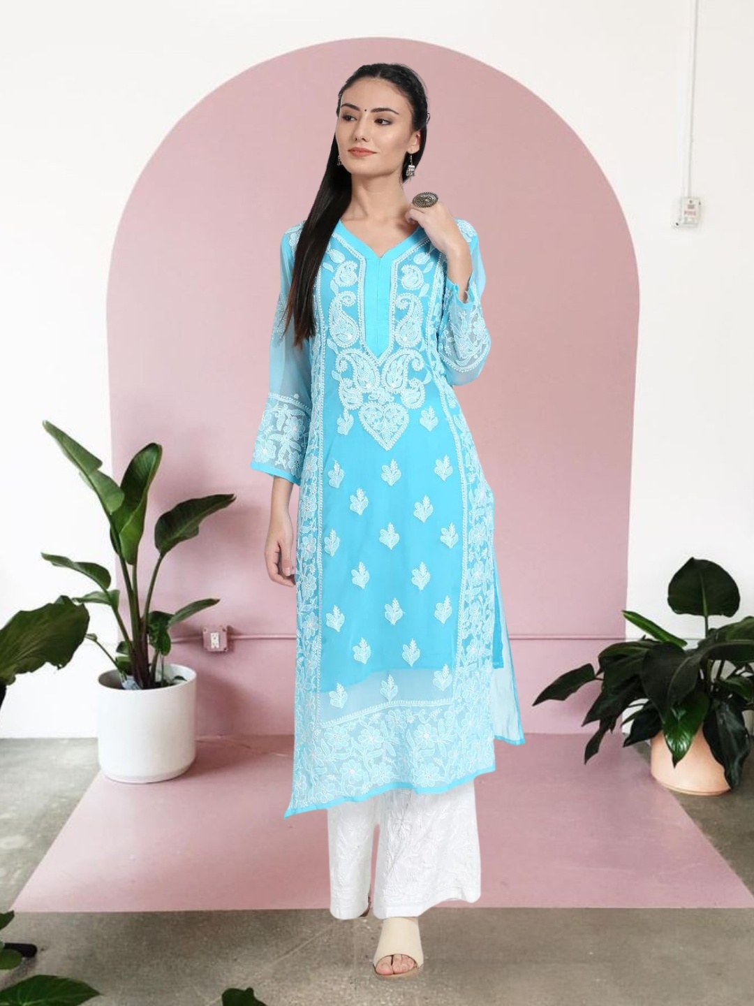 

PARAMOUNT CHIKAN Women Turquoise Blue Ethnic Motifs Embroidered Chikankari Georgette Kurta