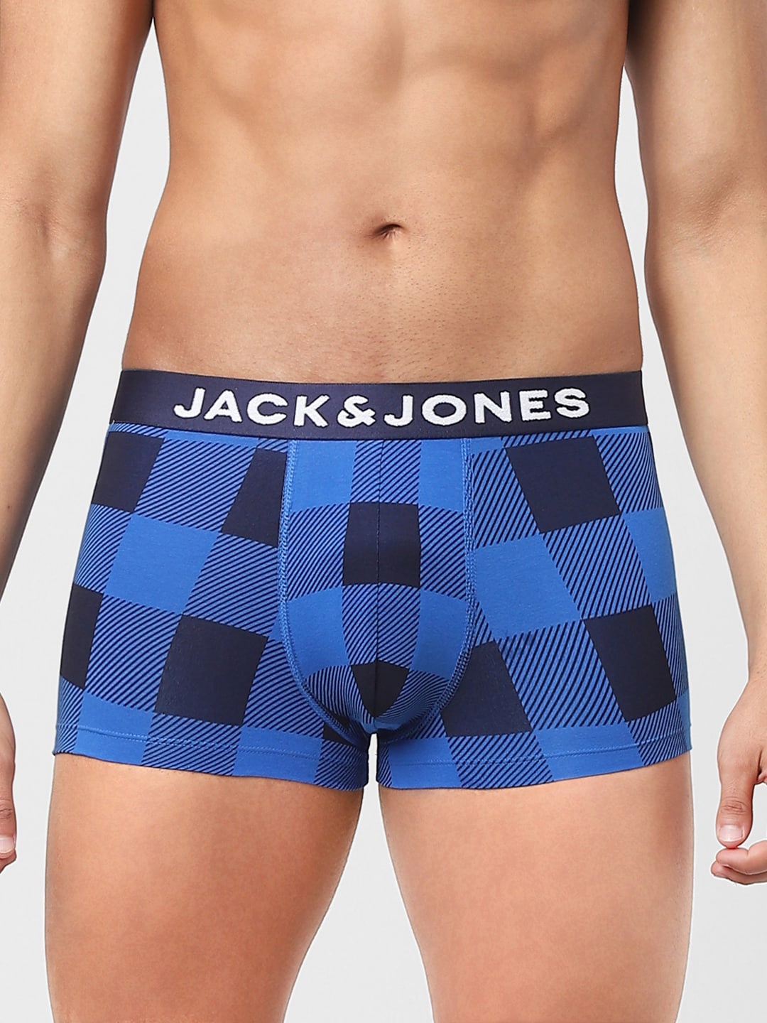 

Jack & Jones Men Blue & Navy Blue Checked Cotton Short Winter Trunk