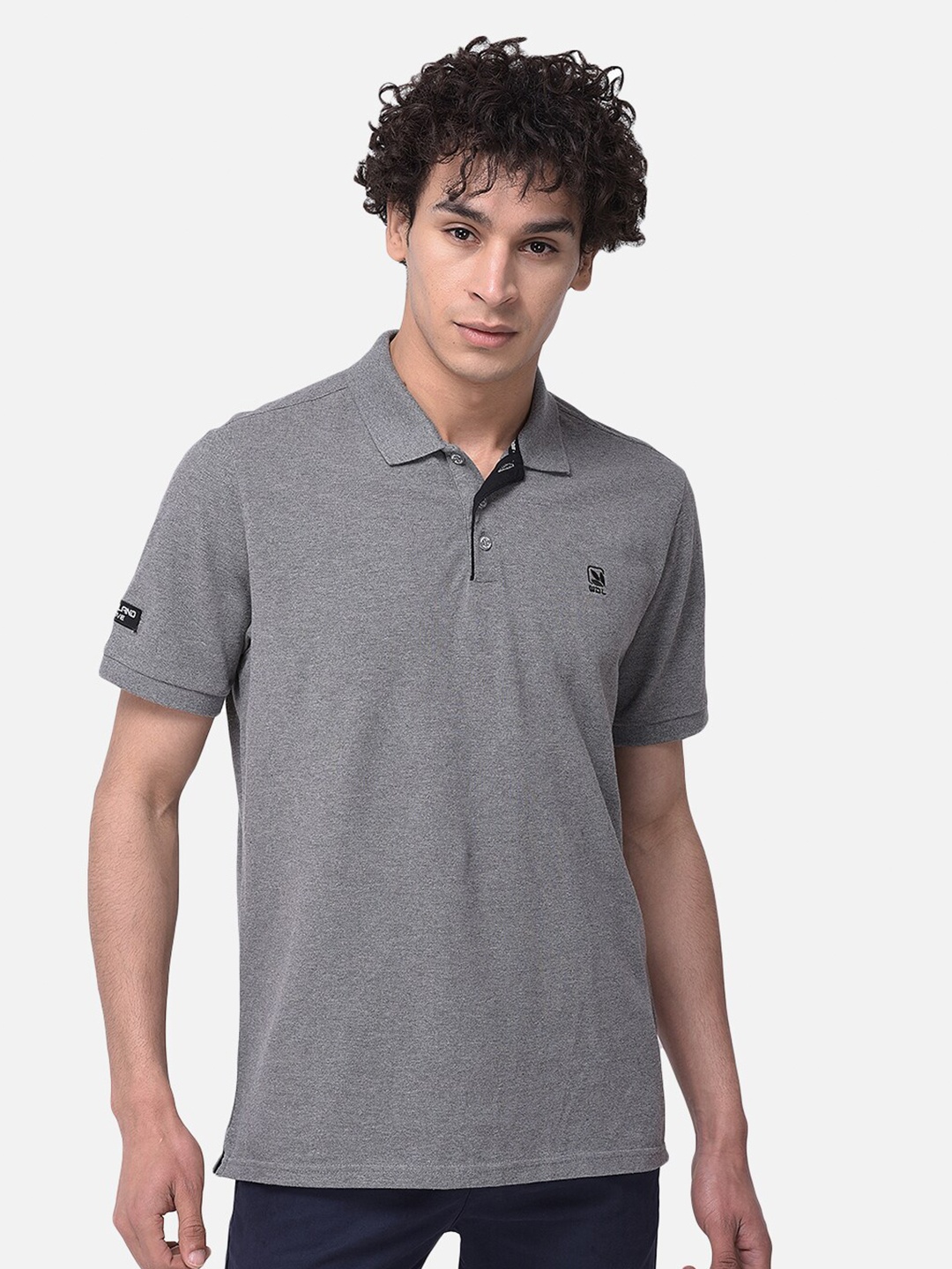 

Woodland Men Grey Solid Polo Collar T-shirt