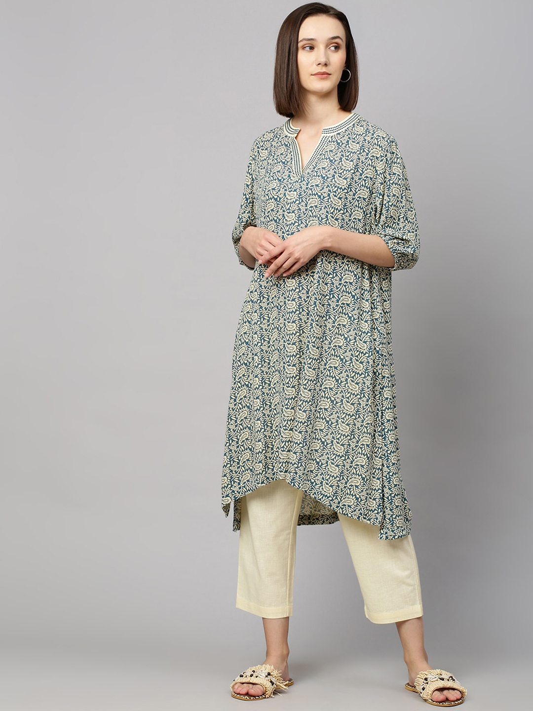 

Modern Indian by CHEMISTRY Women Teal Kurta with Embroidery & Trousers