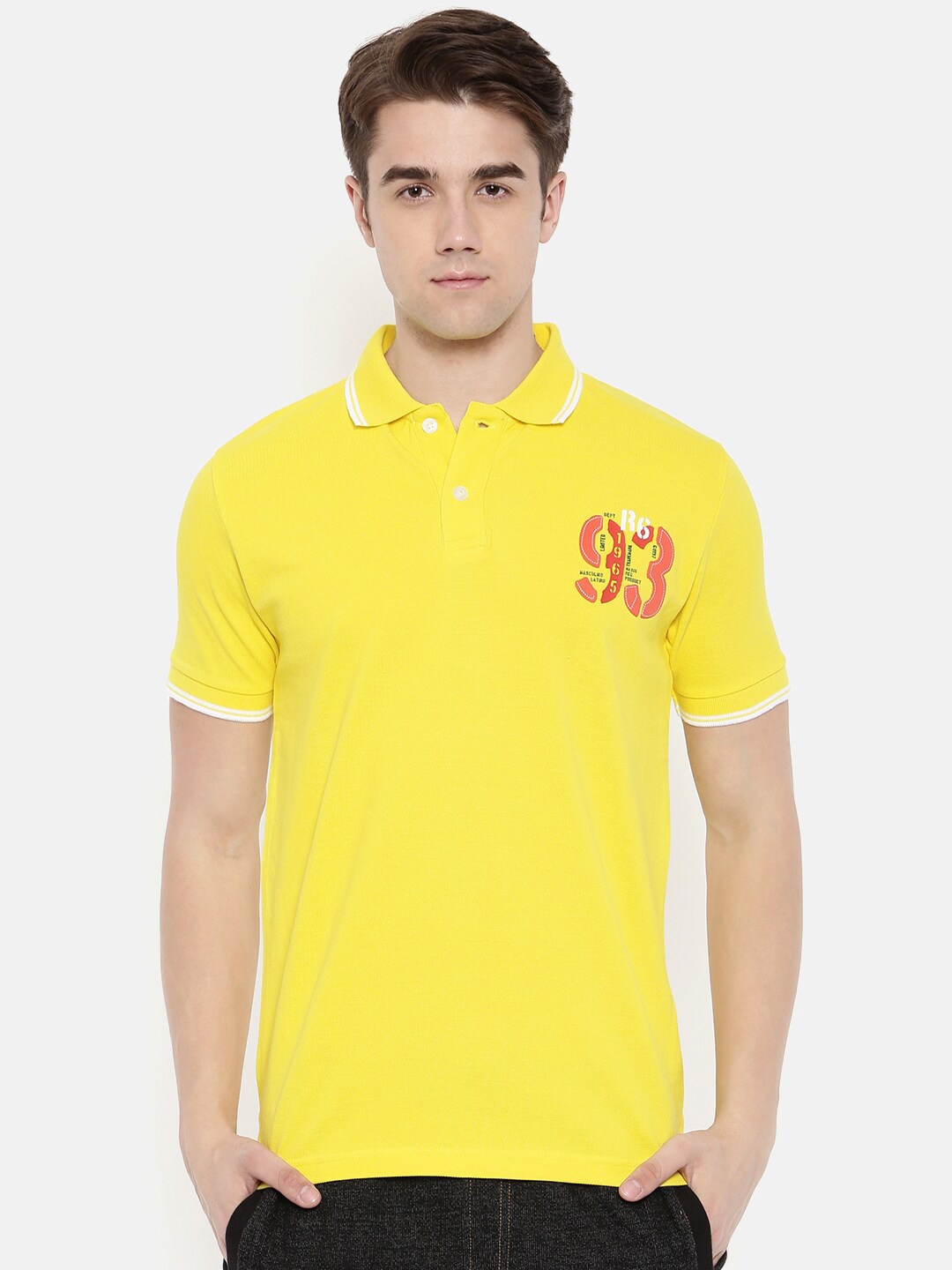 

Masculino Latino Men Yellow Polo Collar T-shirt