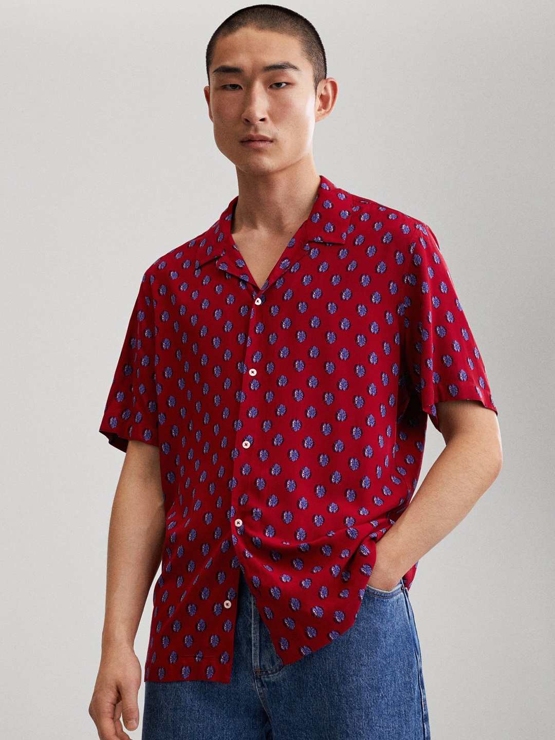 

MANGO MAN Maroon Floral Printed Casual Shirt