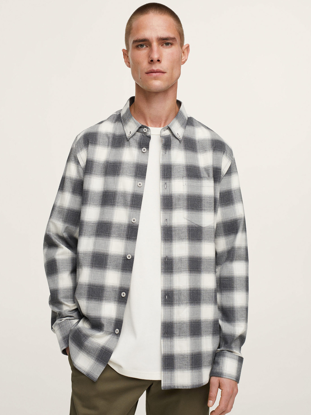 

MANGO MAN Grey Pure Cotton Slim Fit Buffalo Checks Casual Shirt