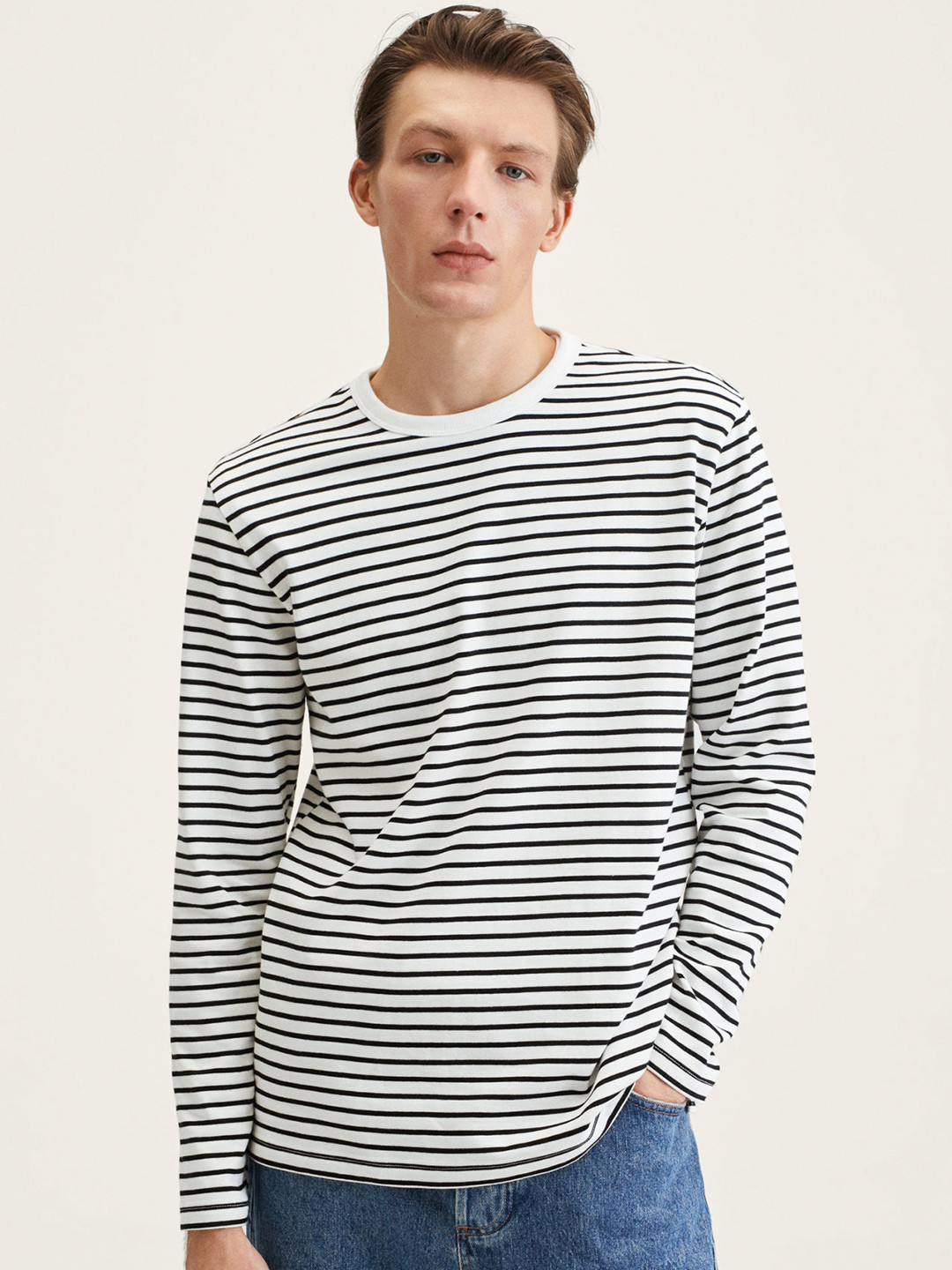 

MANGO MAN Off White & Black Striped Pure Cotton T-shirt