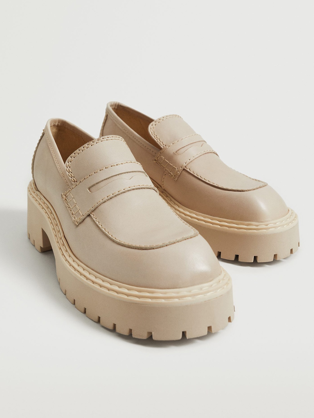 

MANGO Women Beige Solid Heeled Leather Loafers