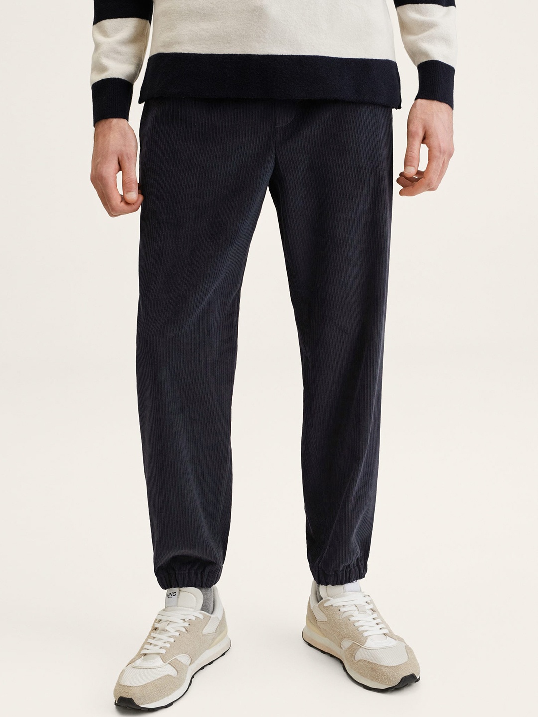 

MANGO MAN Navy Blue Pure Cotton Solid Corduroy Joggers