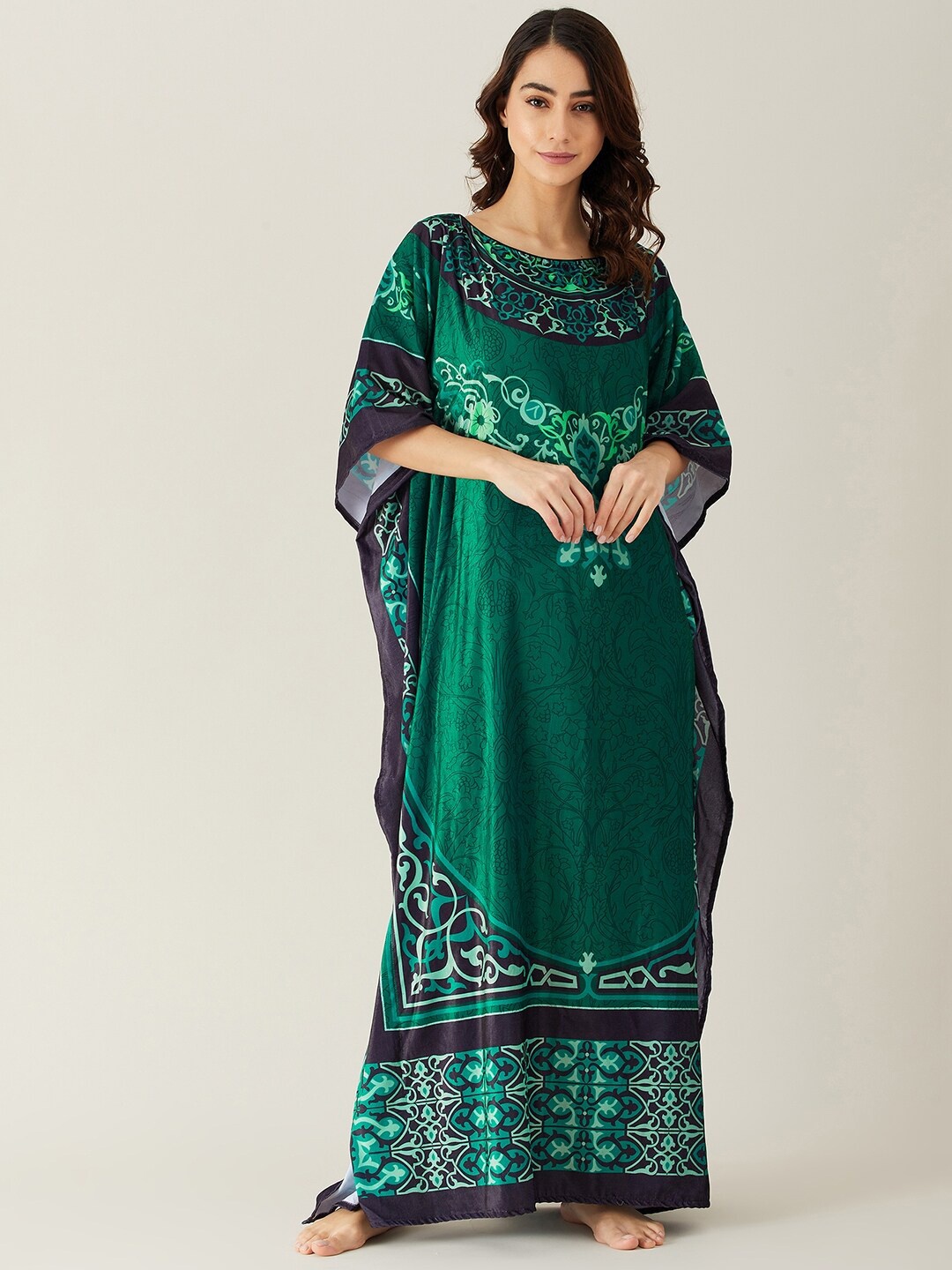 

The Kaftan Company Green Printed Rococo Artsy Velvet Maxi Kaftan Nightdress