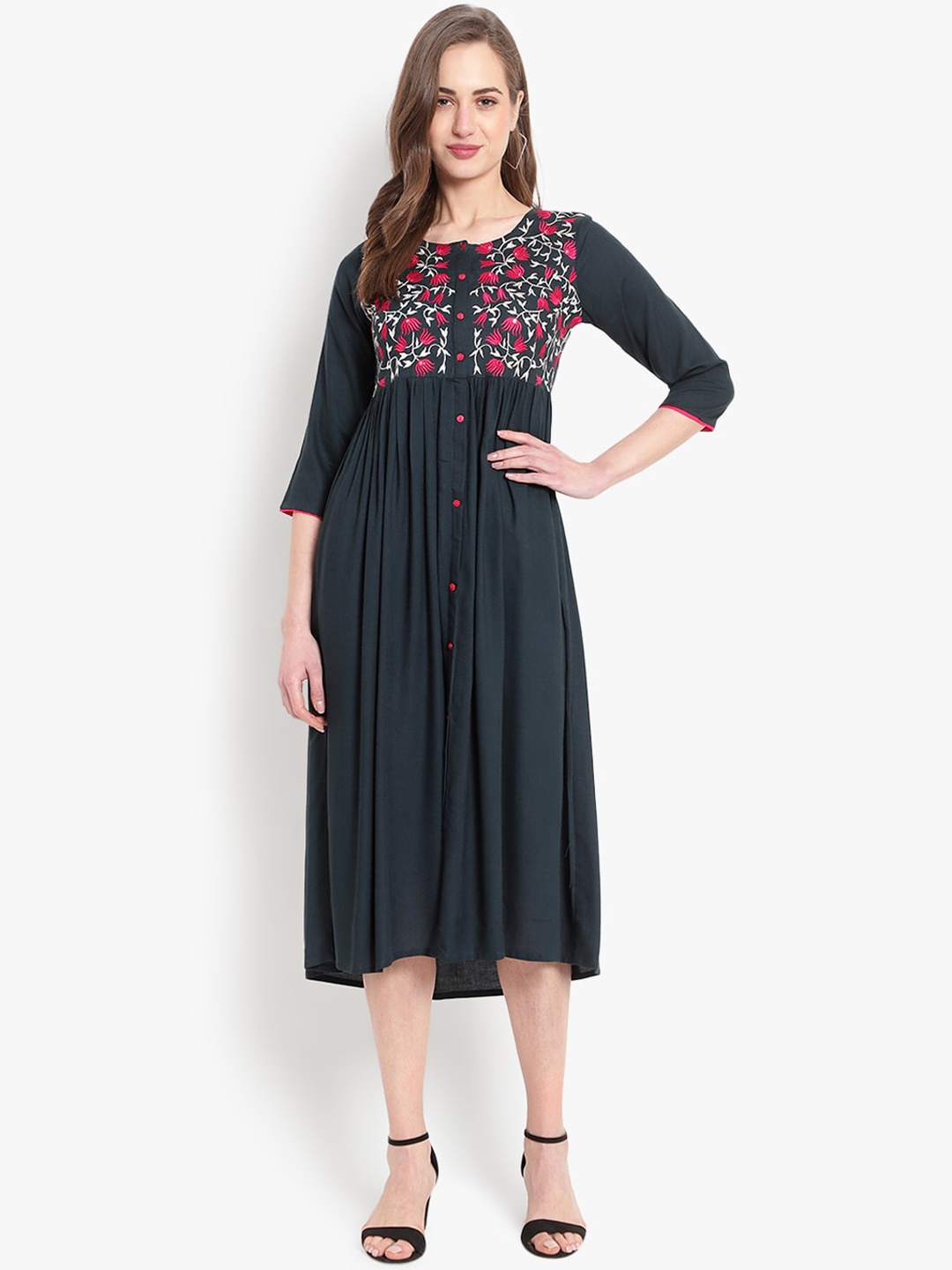 

Ashlee Woman Green Embroidered Floral Kurta