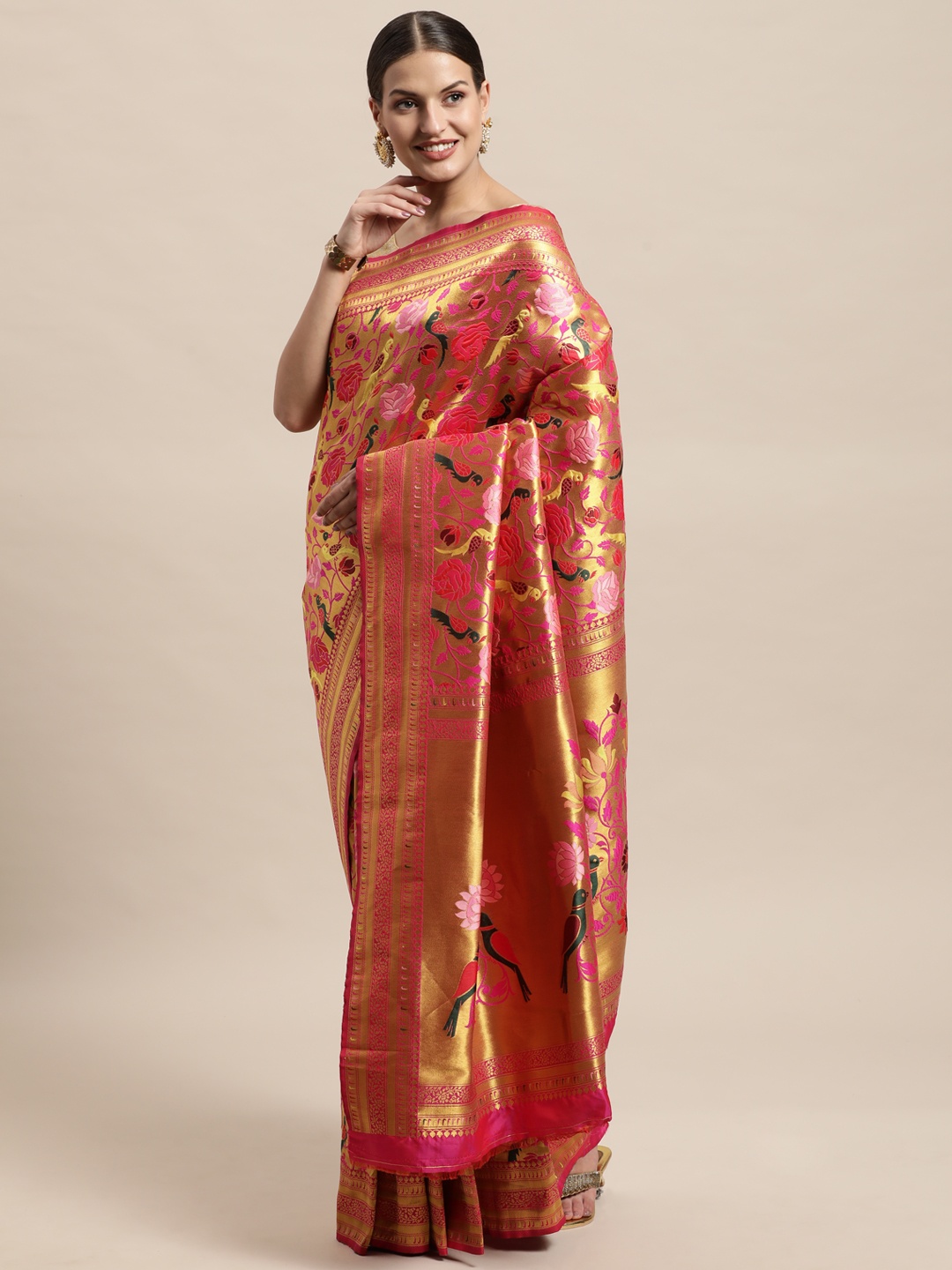 

PERFECTBLUE Pink & Gold-Toned Floral Woven Design Pure Silk Banarasi Saree