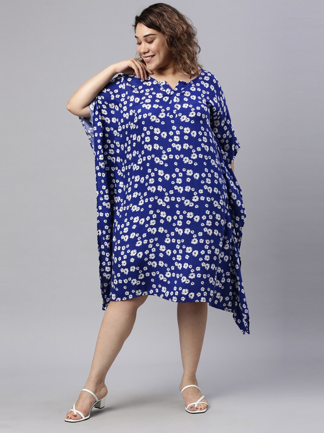 

The Pink Moon Blue & White Printed Kaftan Tunic