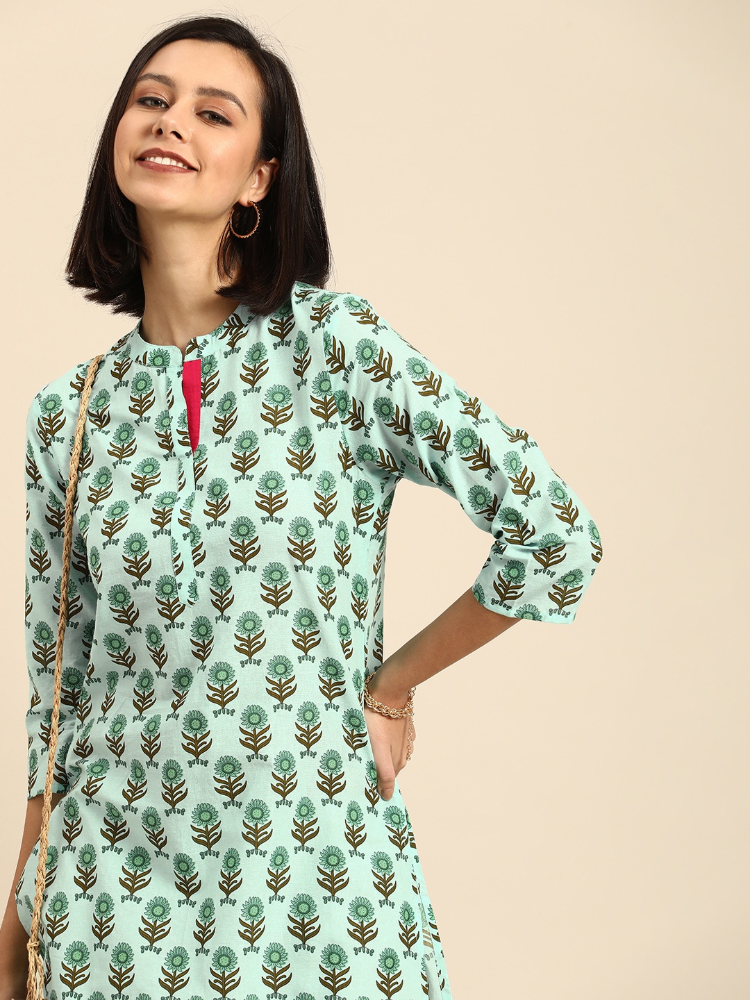 

Anouk Women Blue & Multicoloured Floral Printed Floral Kurta