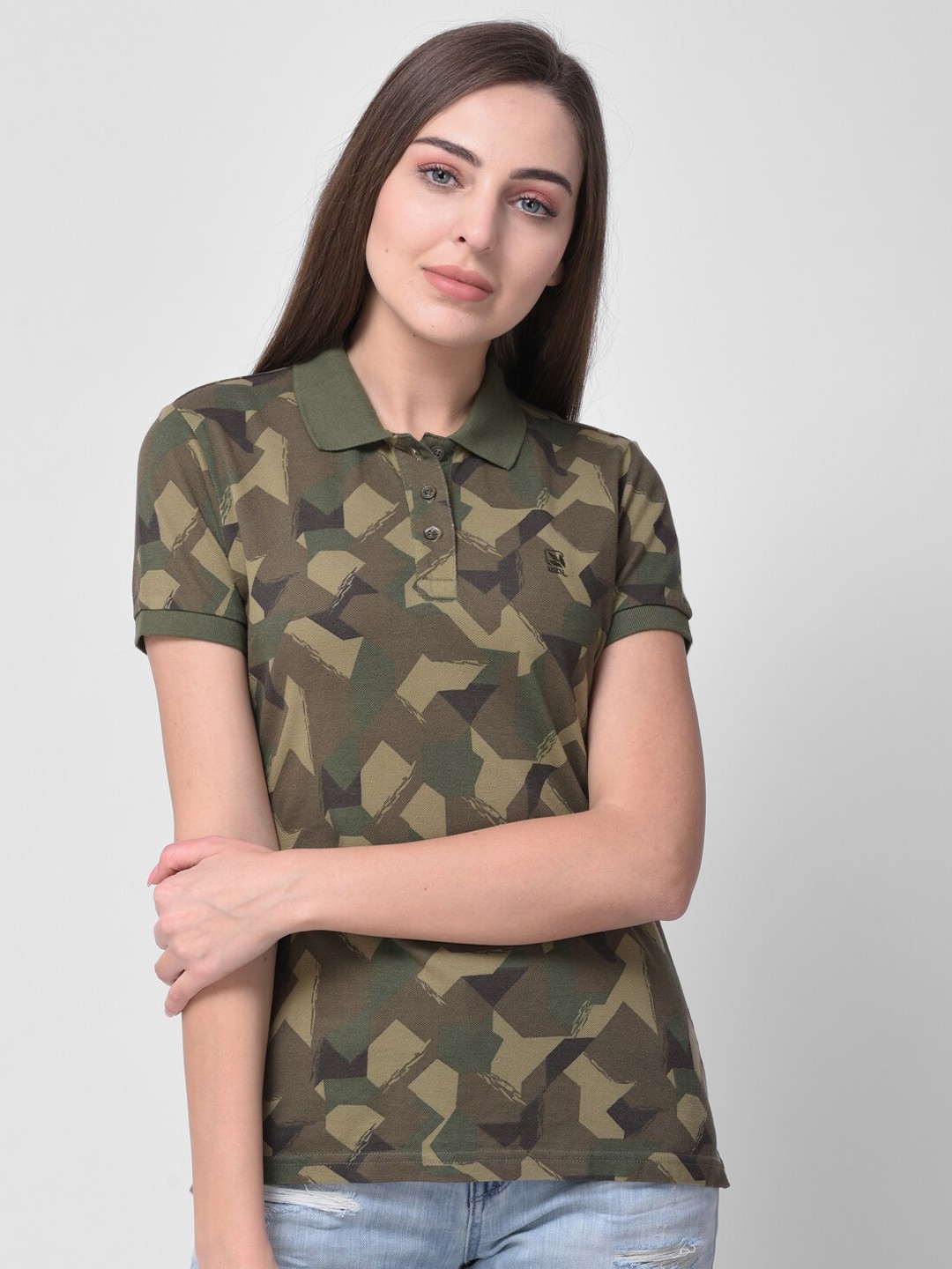 

Woodland Women Olive Green & Brown Camouflage Printed T-shirt